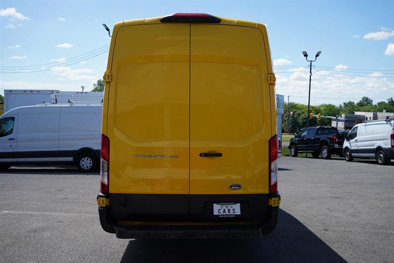 Ford Transit 250 Van High Roof w/Sliding Pass. 148-in. WB EL 2021
