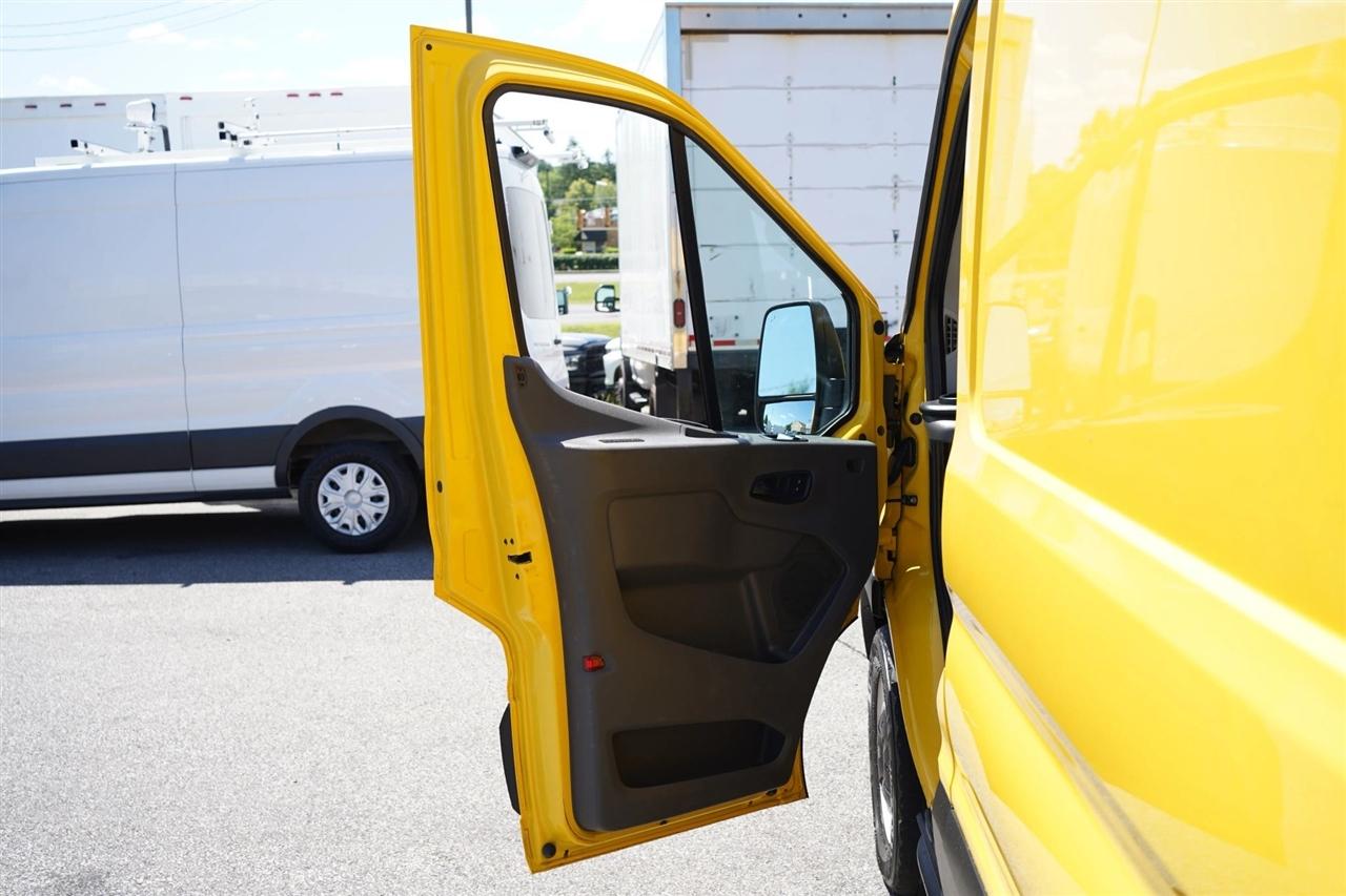 Ford Transit 250 Van High Roof w/Sliding Pass. 148-in. WB EL 2021