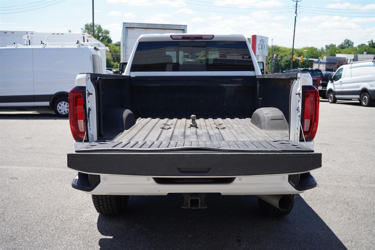 GMC Sierra 2500HD Denali Crew Cab 4WD SB 2022