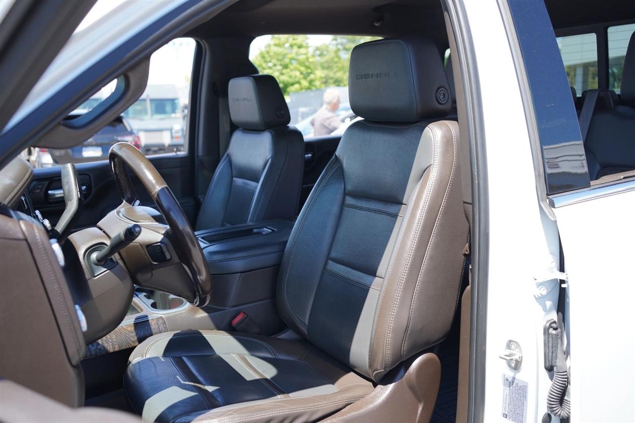 GMC Sierra 2500HD Denali Crew Cab 4WD SB 2022