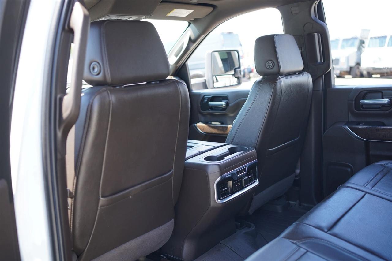 GMC Sierra 2500HD Denali Crew Cab 4WD SB 2022