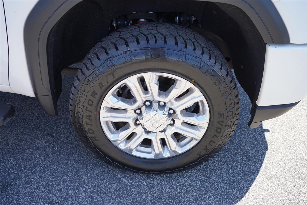 GMC Sierra 2500HD Denali Crew Cab 4WD SB 2022
