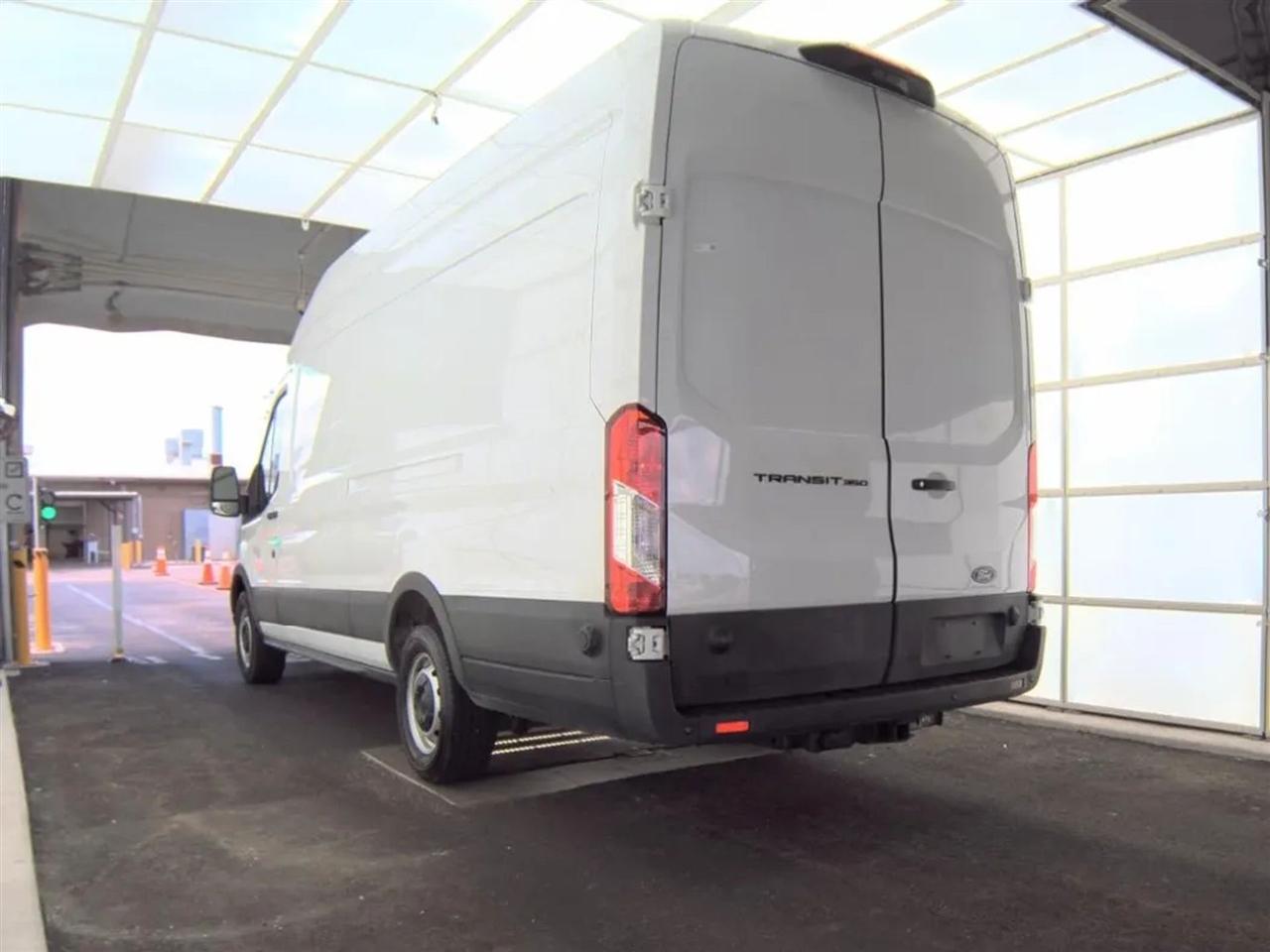 Ford Transit 350 Van High Roof w/Sliding Pass. 148-in. WB EL 2026