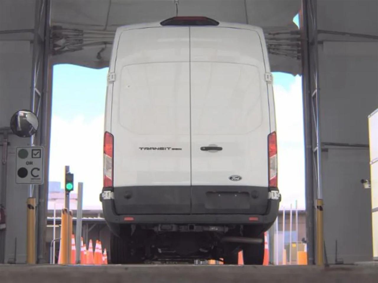 Ford Transit 350 Van High Roof w/Sliding Pass. 148-in. WB EL 2026