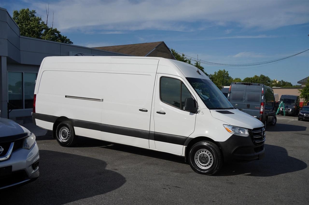 Mercedes-Benz Sprinter 2500 170-in. WB 2023