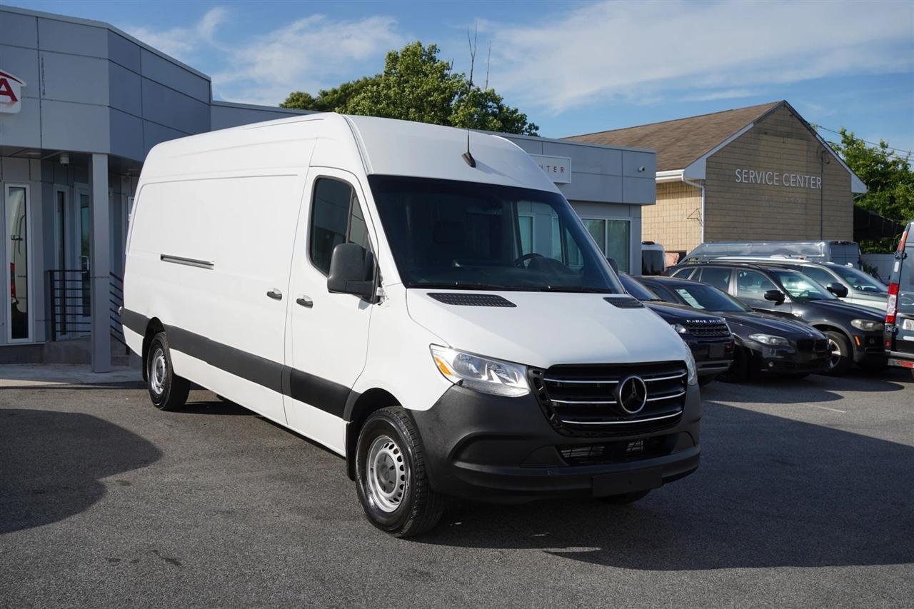 Mercedes-Benz Sprinter 2500 170-in. WB 2023