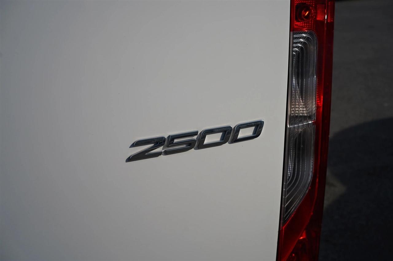 Mercedes-Benz Sprinter 2500 170-in. WB 2023