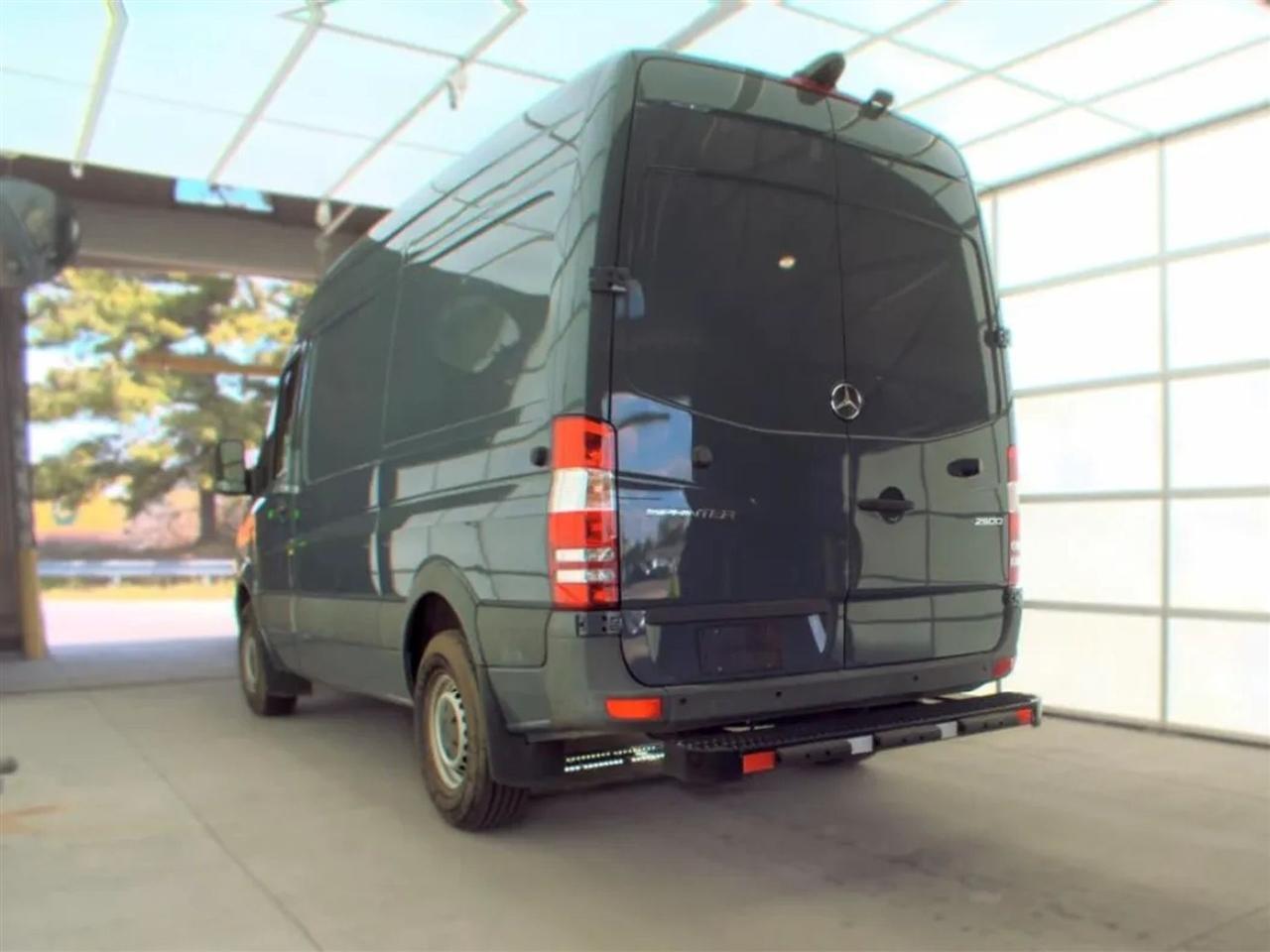 Mercedes-Benz Sprinter 2500 144-in. WB 2018