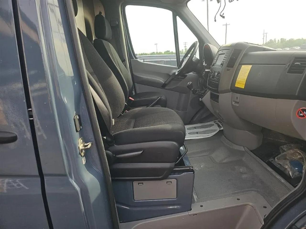 Mercedes-Benz Sprinter 2500 144-in. WB 2018