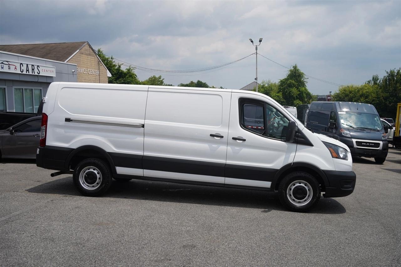 Ford Transit 250 Van Low Roof w/Sliding Pass. 130-in. WB 2021