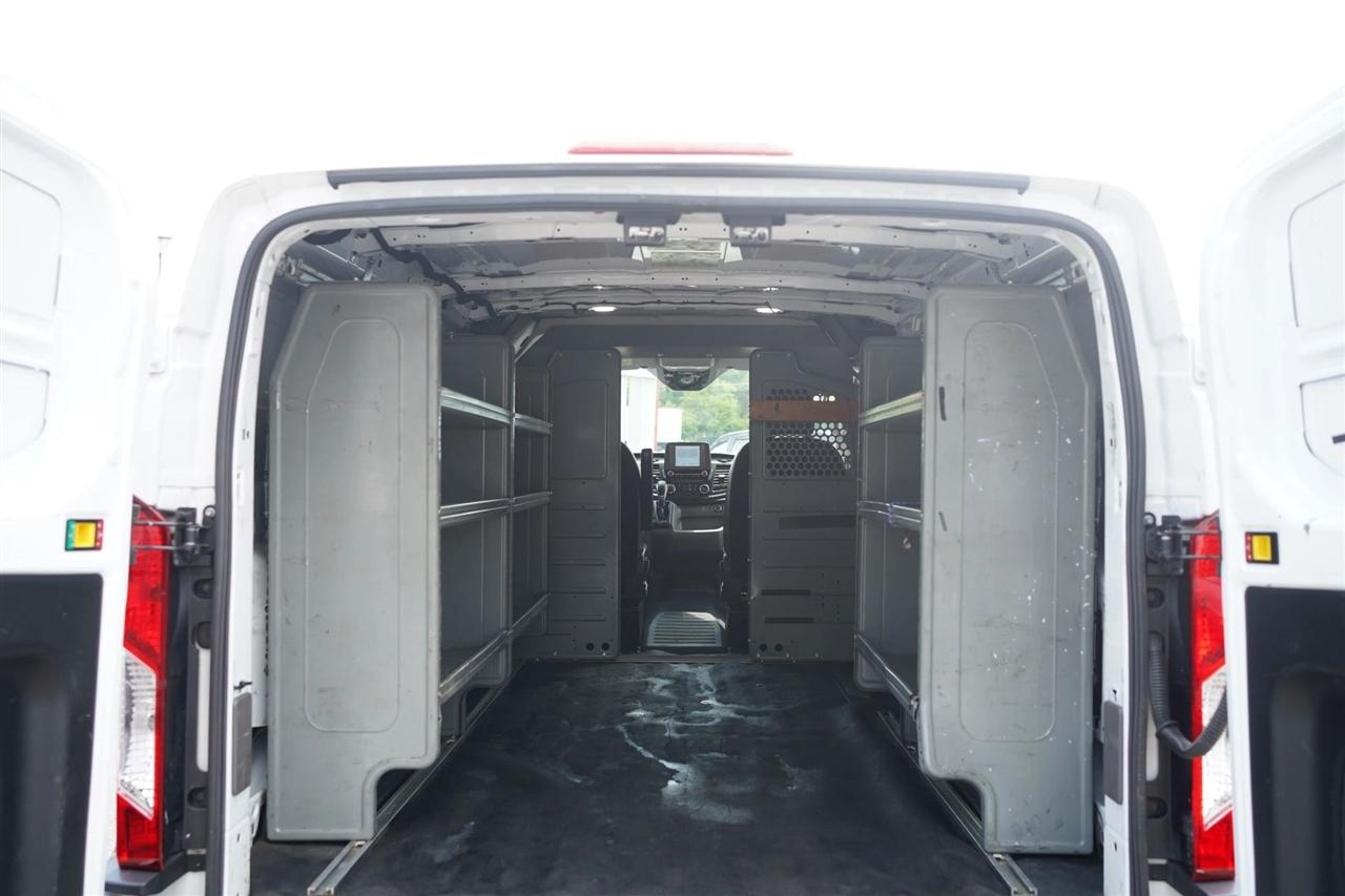 Ford Transit 250 Van Low Roof w/Sliding Pass. 130-in. WB 2021