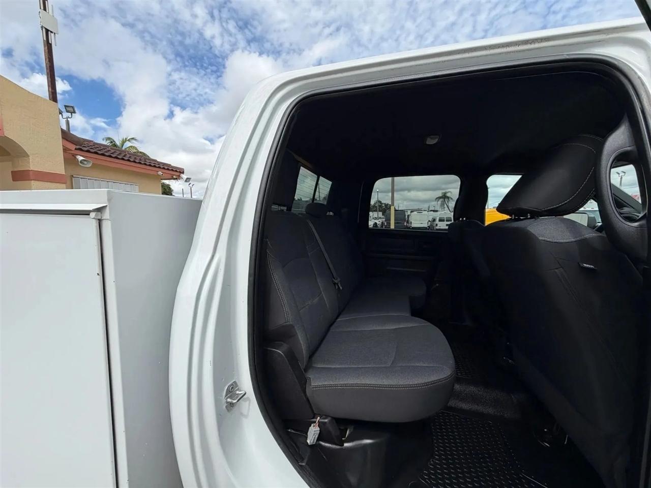 RAM 2500 Tradesman Crew Cab LWB 4WD 2022