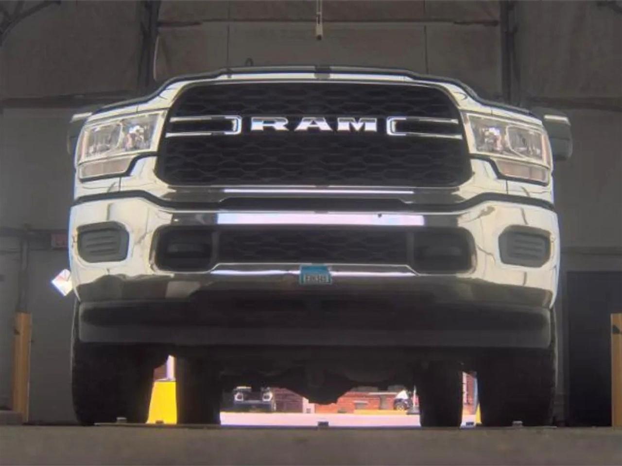 RAM 2500 Tradesman Crew Cab SWB 4WD 2023