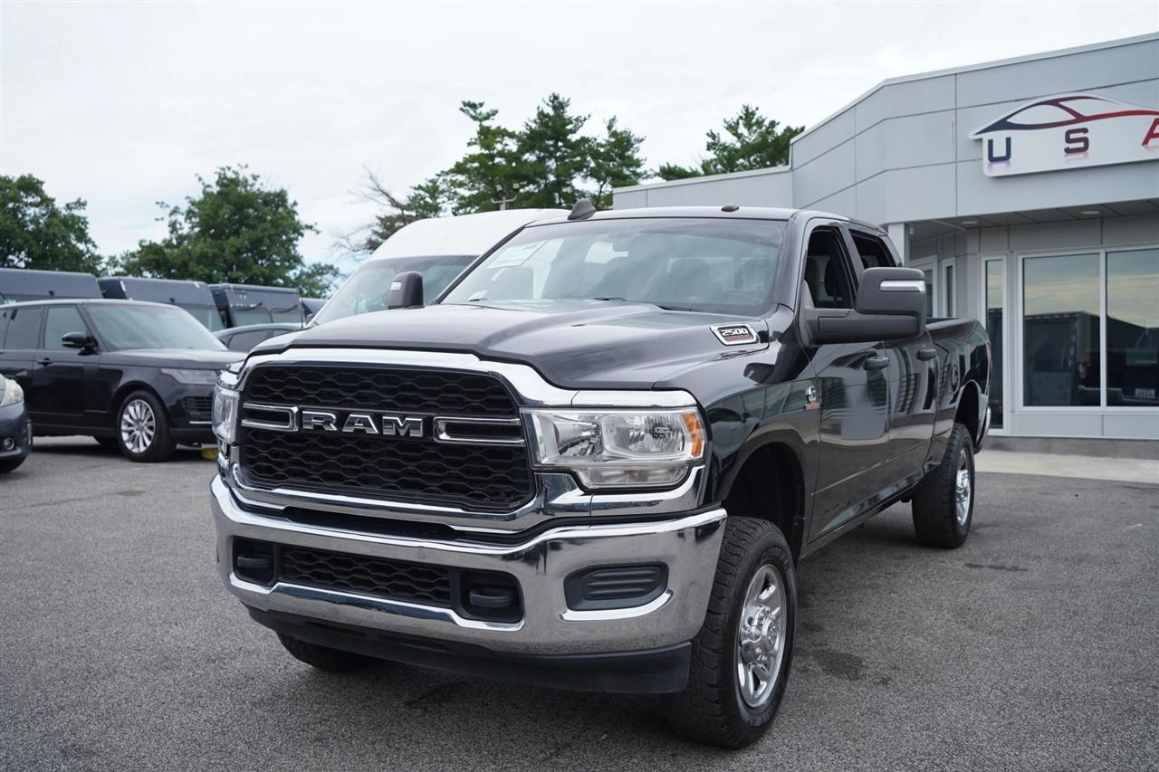 RAM 2500 Tradesman Crew Cab SWB 4WD 2023