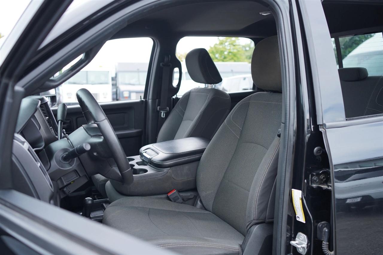 RAM 2500 Tradesman Crew Cab SWB 4WD 2023