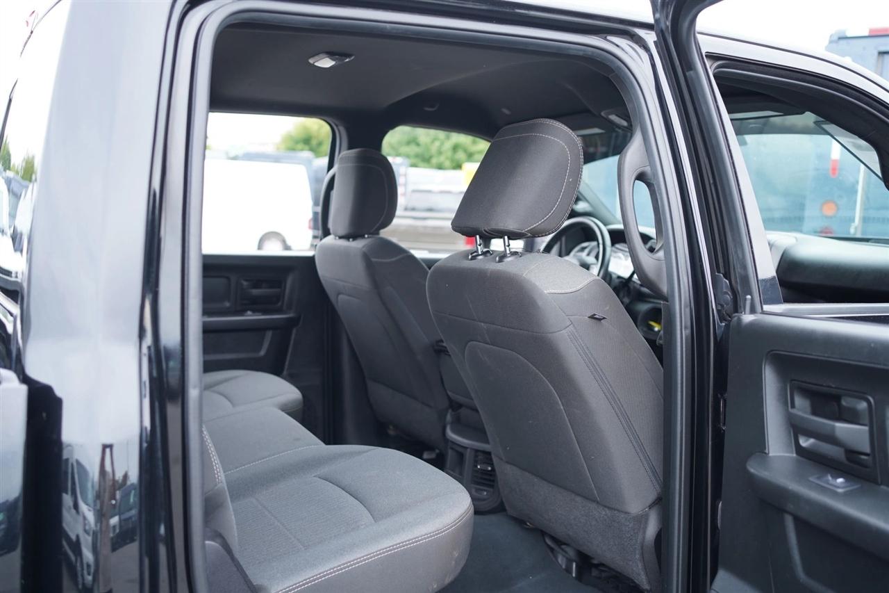 RAM 2500 Tradesman Crew Cab SWB 4WD 2023