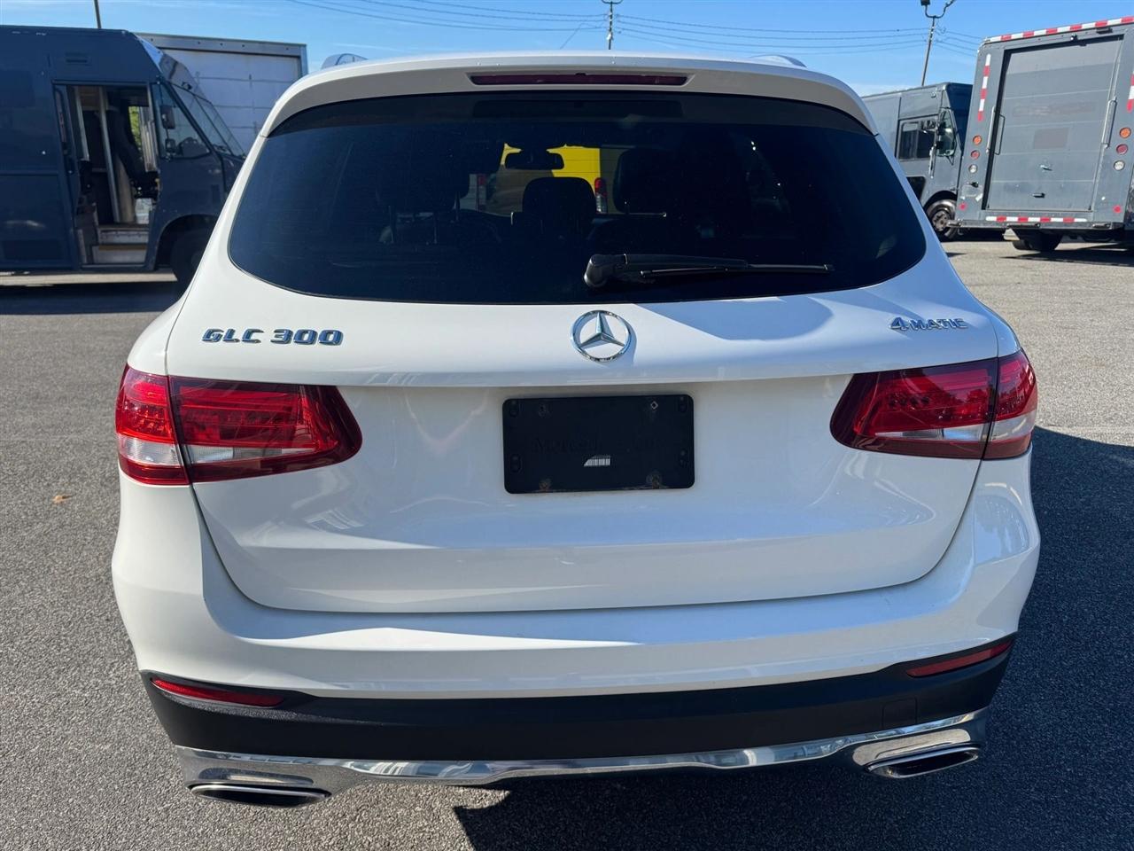 Mercedes-Benz GLC-Class GLC300 4MATIC 2016