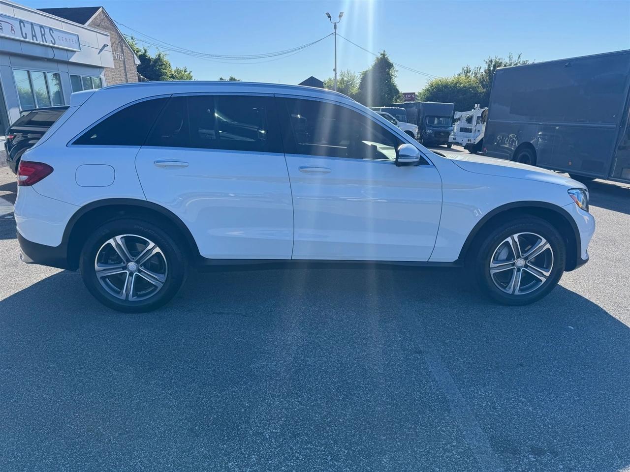 Mercedes-Benz GLC-Class GLC300 4MATIC 2016