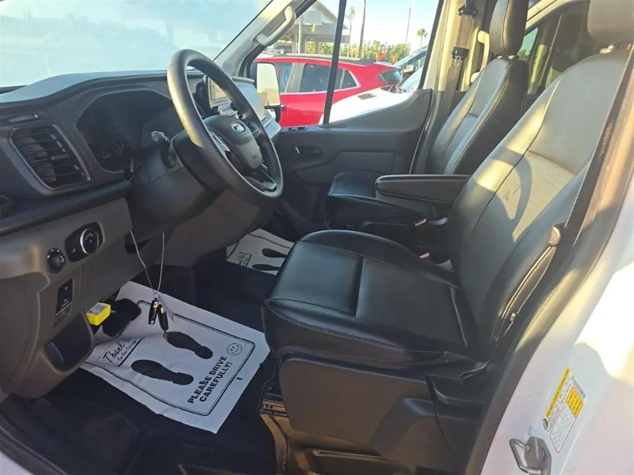 Ford Transit 350 Wagon Med. Roof XL w/Sliding Pass. 148-in. WB 2022
