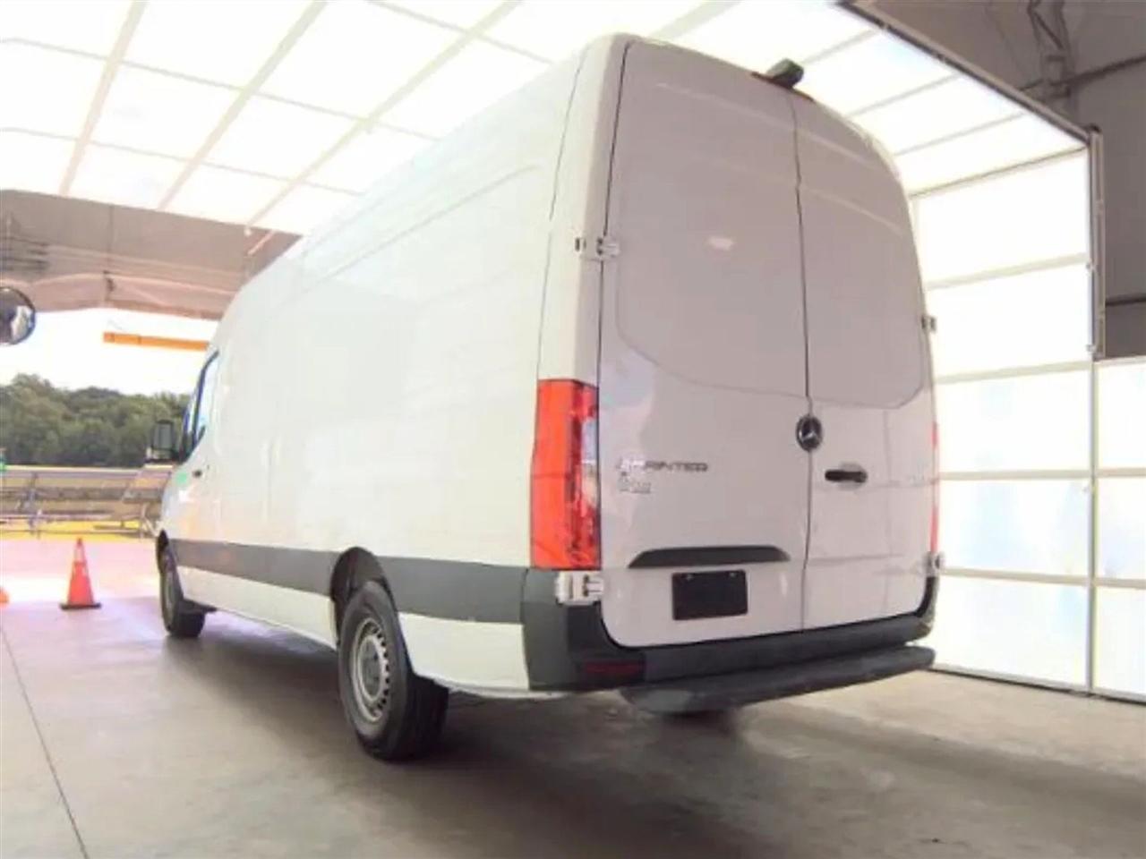 Mercedes-Benz Sprinter 2500 170-in. WB 2023