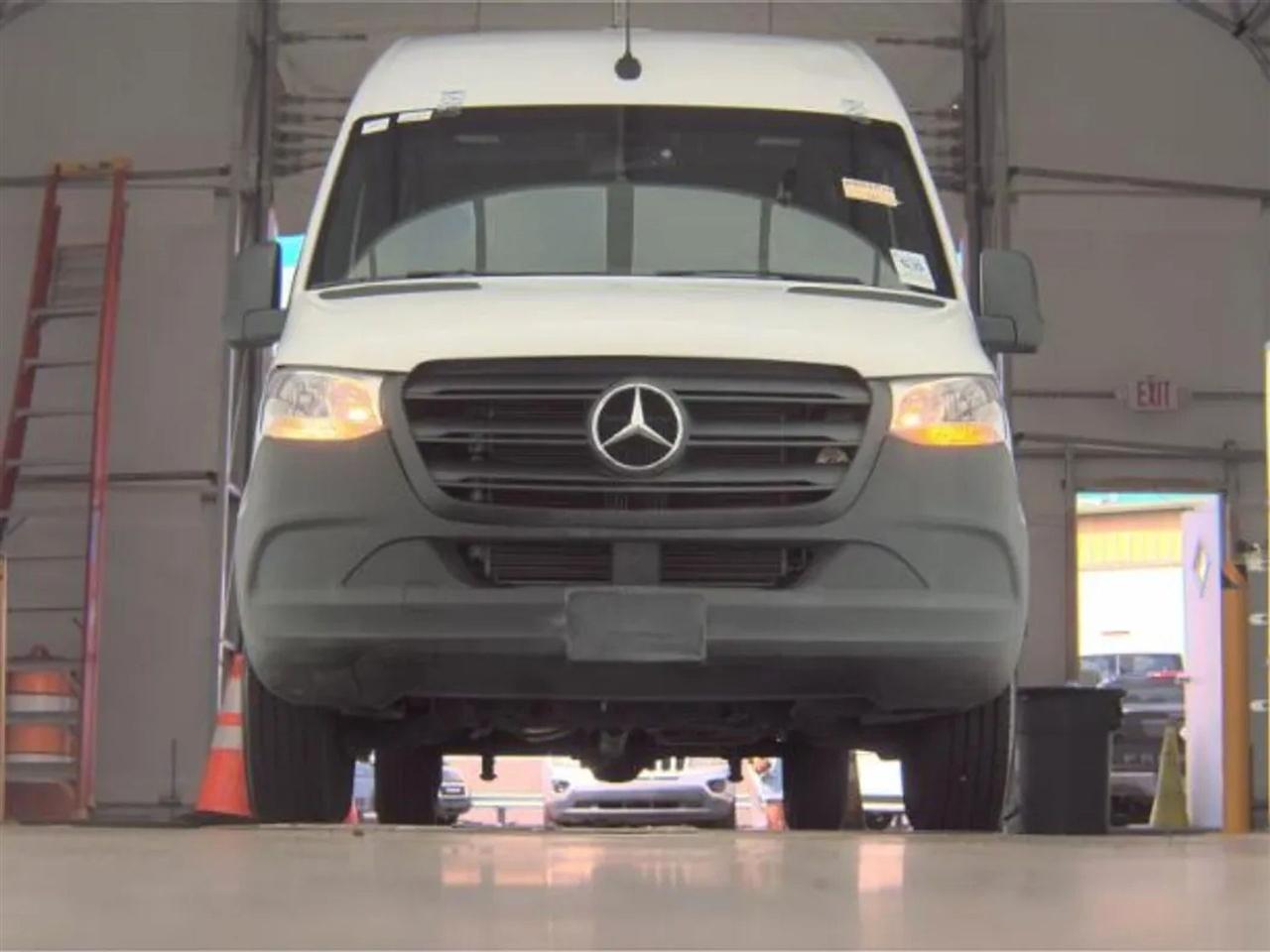 Mercedes-Benz Sprinter 2500 170-in. WB 2023