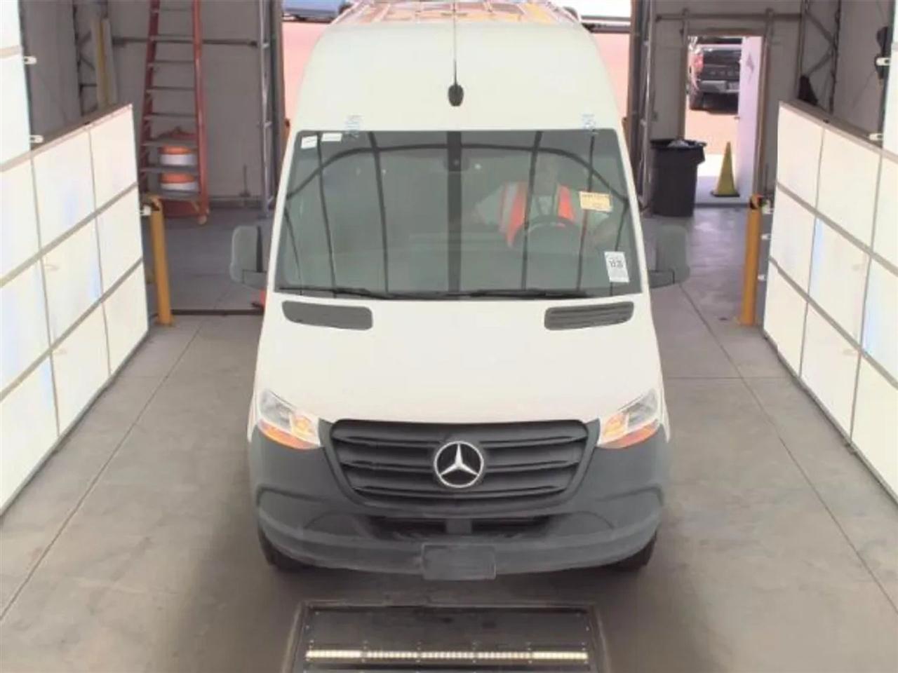 Mercedes-Benz Sprinter 2500 170-in. WB 2023