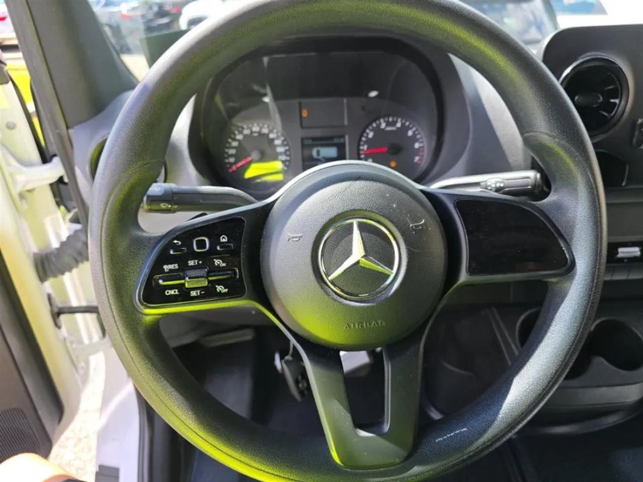 Mercedes-Benz Sprinter 2500 170-in. WB 2023