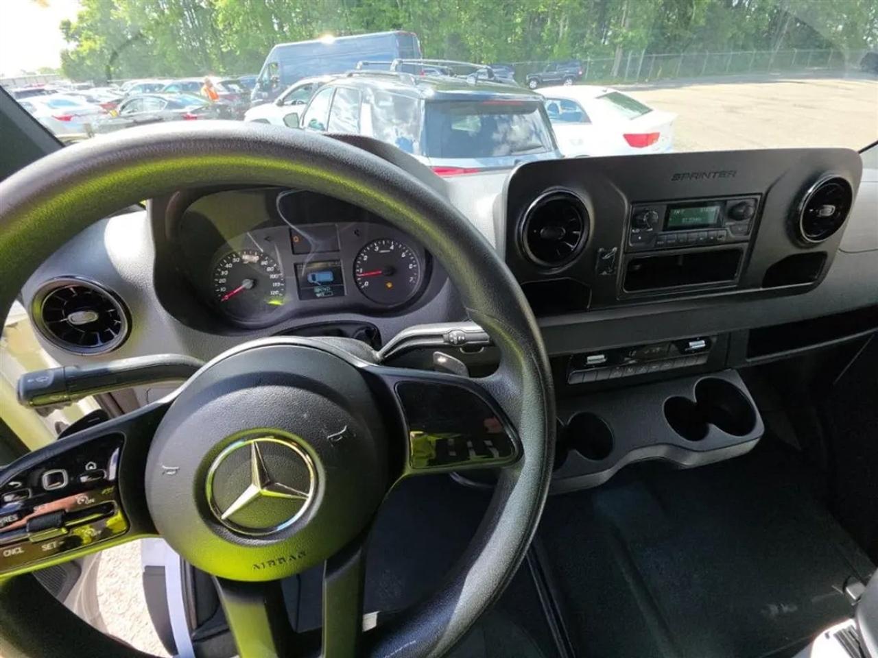 Mercedes-Benz Sprinter 2500 170-in. WB 2023