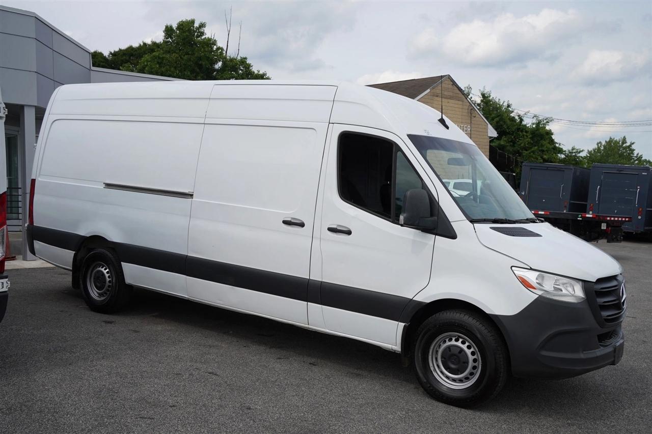 Mercedes-Benz Sprinter 2500 170-in. WB 2023