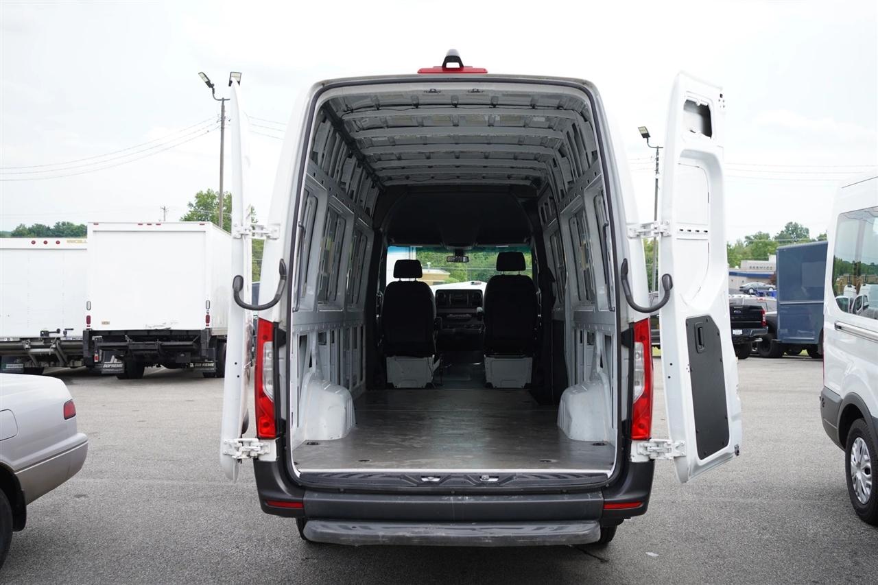 Mercedes-Benz Sprinter 2500 170-in. WB 2023