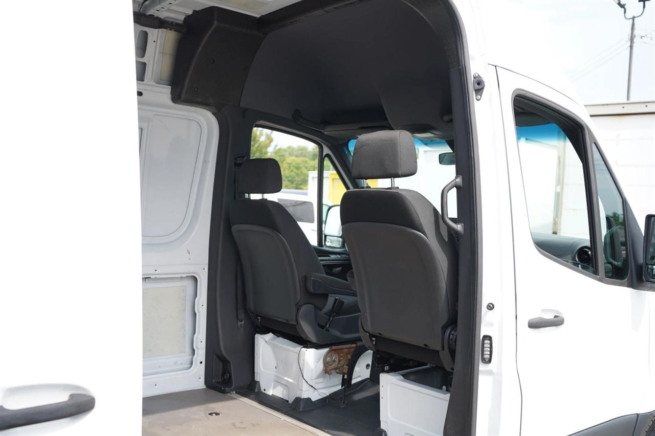 Mercedes-Benz Sprinter 2500 170-in. WB 2023