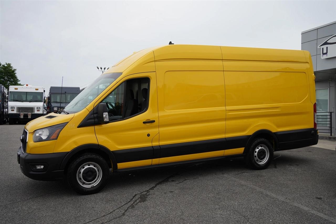 Ford Transit 250 Van High Roof w/Sliding Pass. 148-in. WB EL 2021