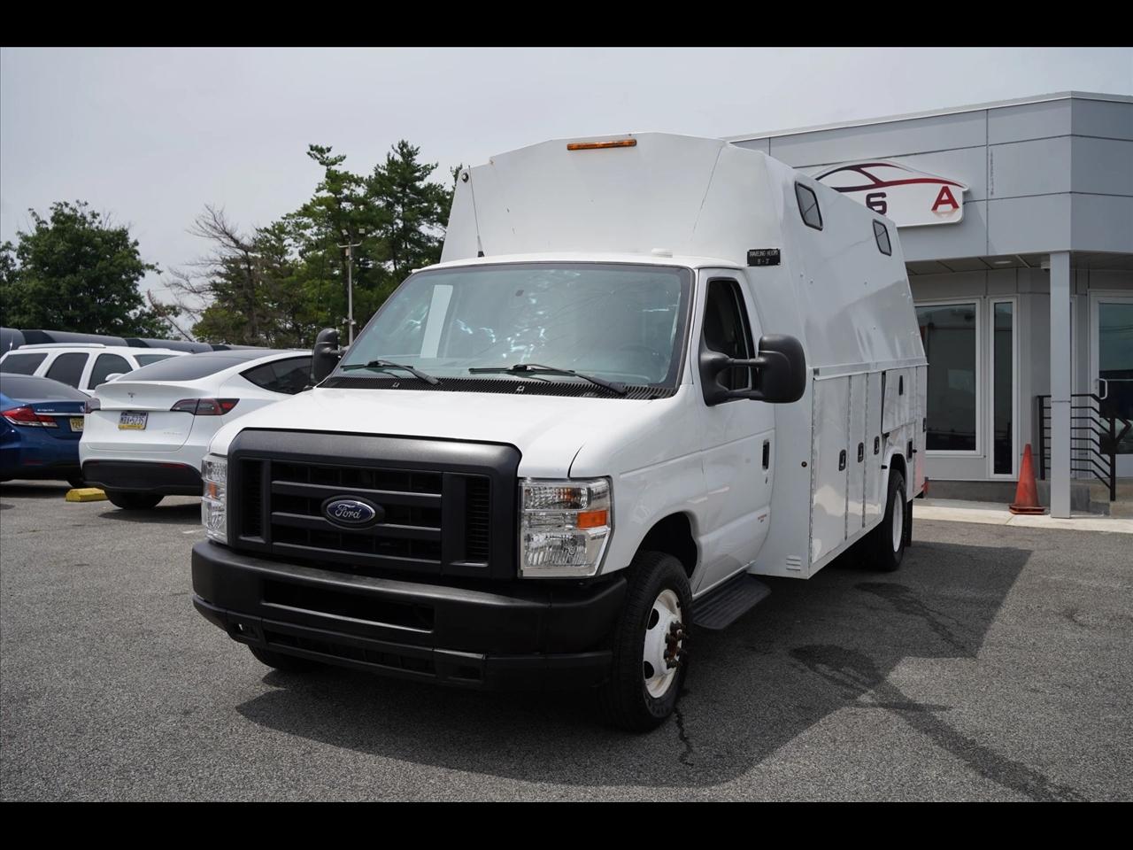 Ford Econoline E450 2018