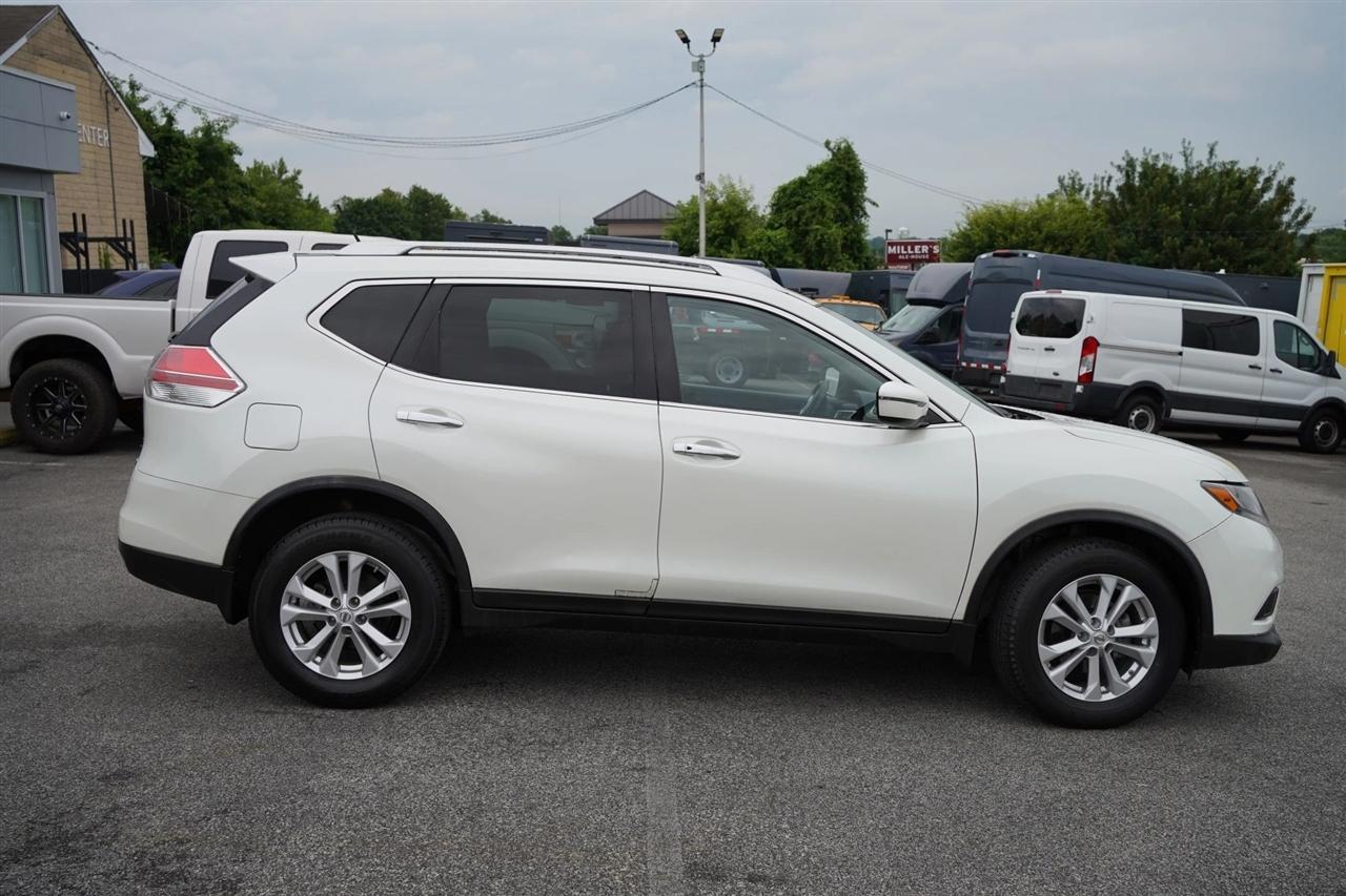 Nissan Rogue SV 2WD 2016