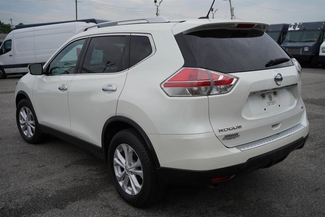 Nissan Rogue SV 2WD 2016
