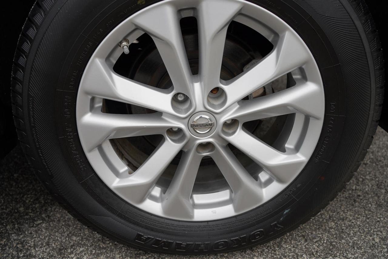 Nissan Rogue SV 2WD 2016