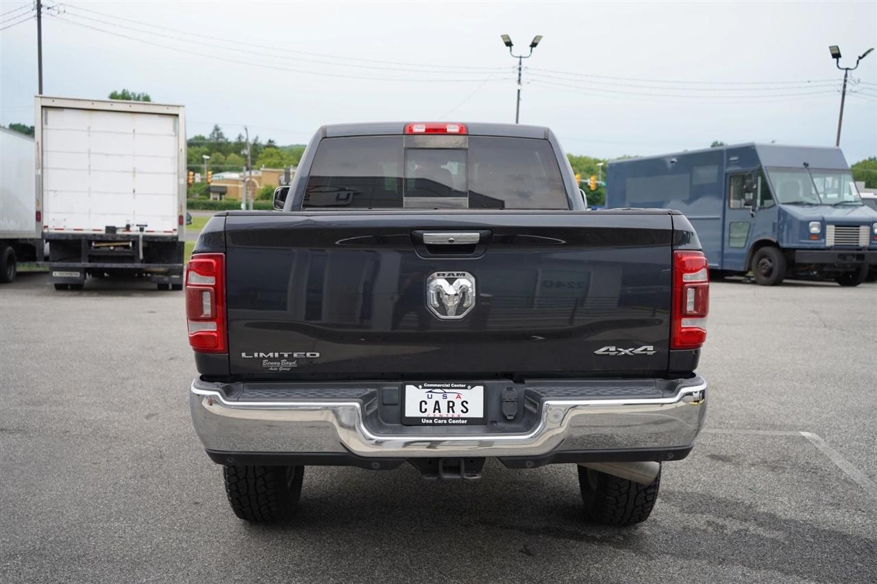 RAM 2500 Limited Mega Cab 4WD 2021