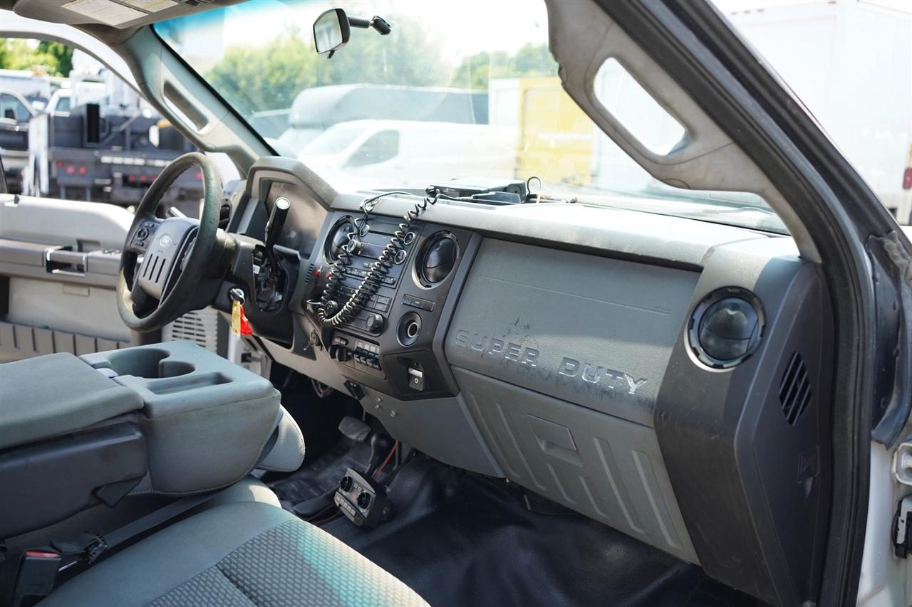 Ford F-550 Crew Cab DRW 4WD 2015