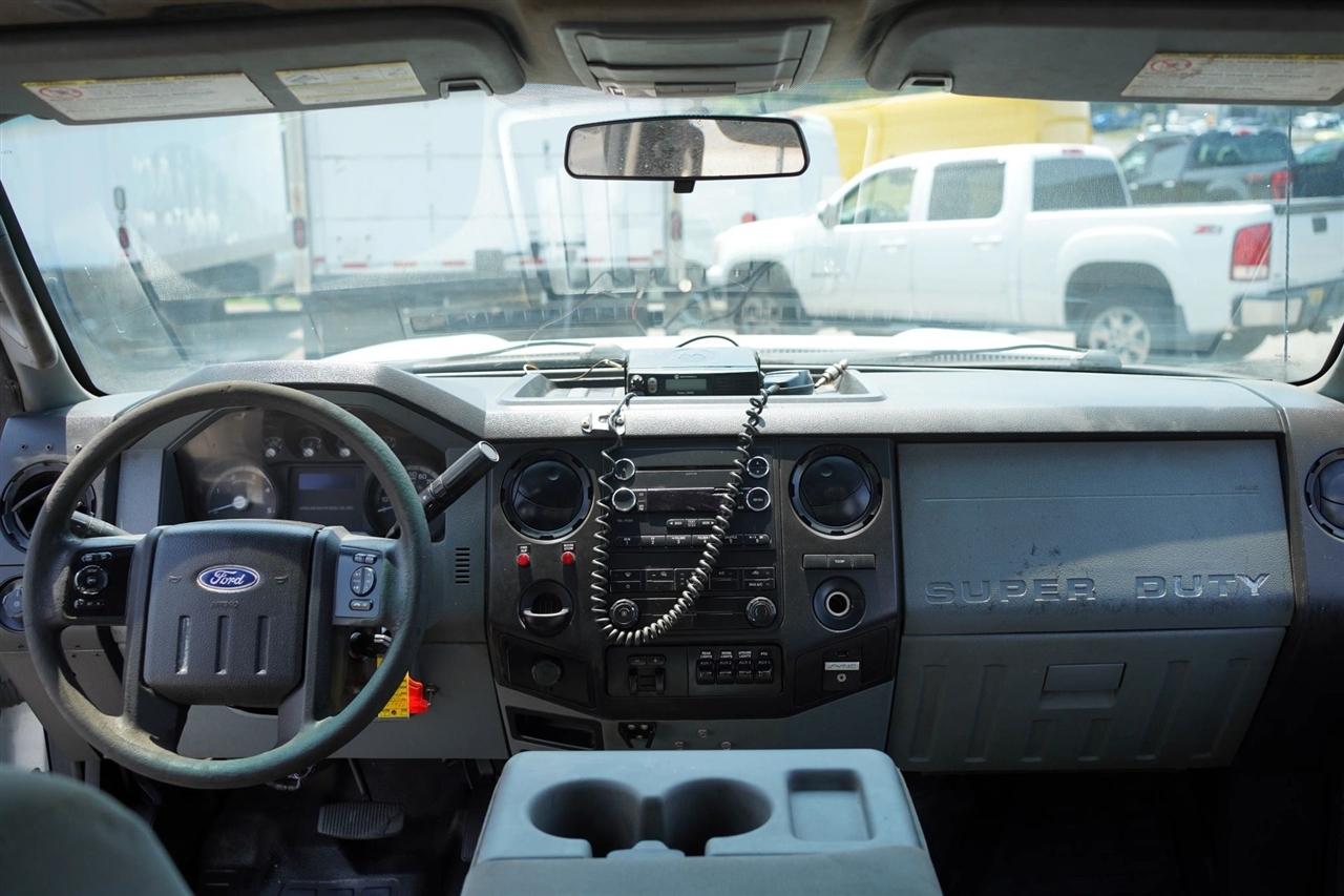 Ford F-550 Crew Cab DRW 4WD 2015