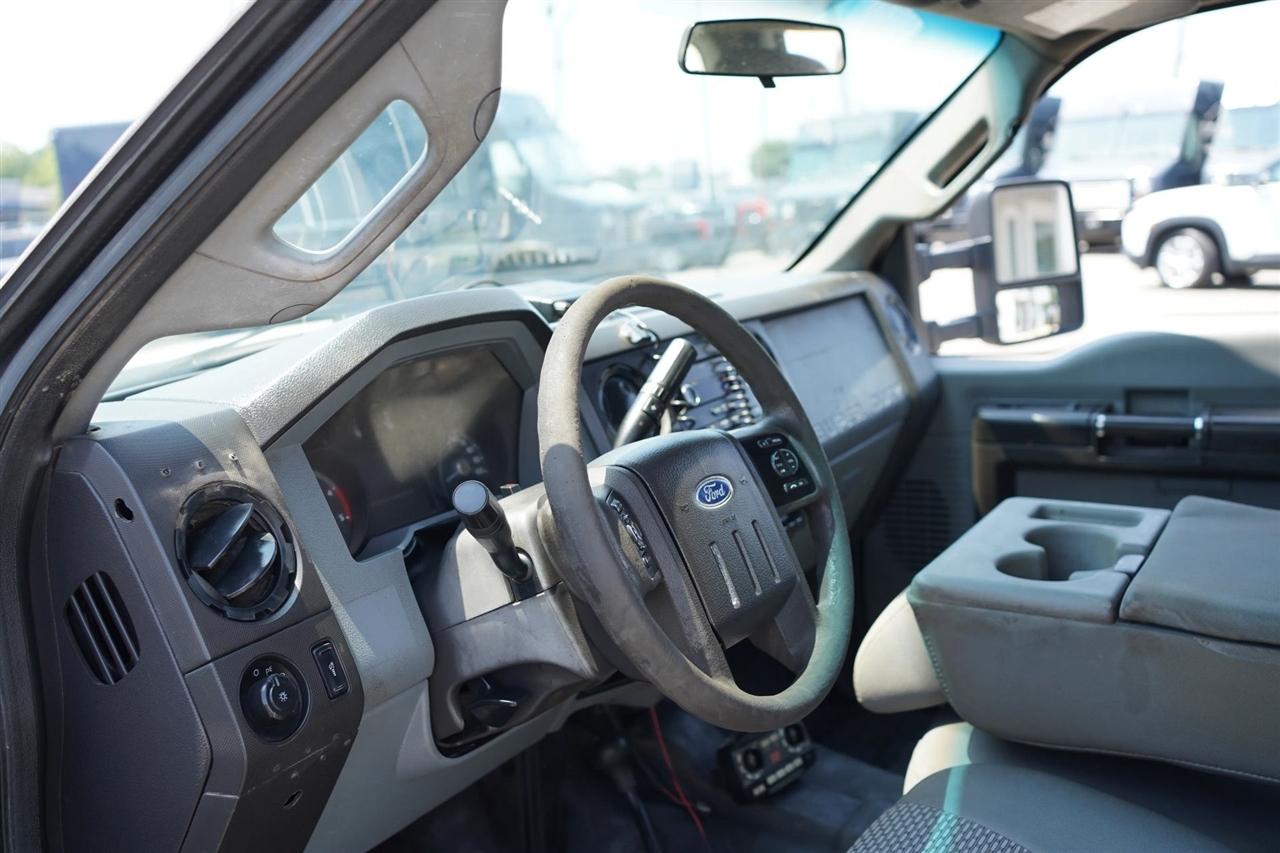 Ford F-550 Crew Cab DRW 4WD 2015