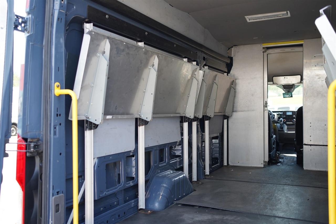 Ford Transit 250 Van High Roof w/Sliding Pass. 148-in. WB EL 2020