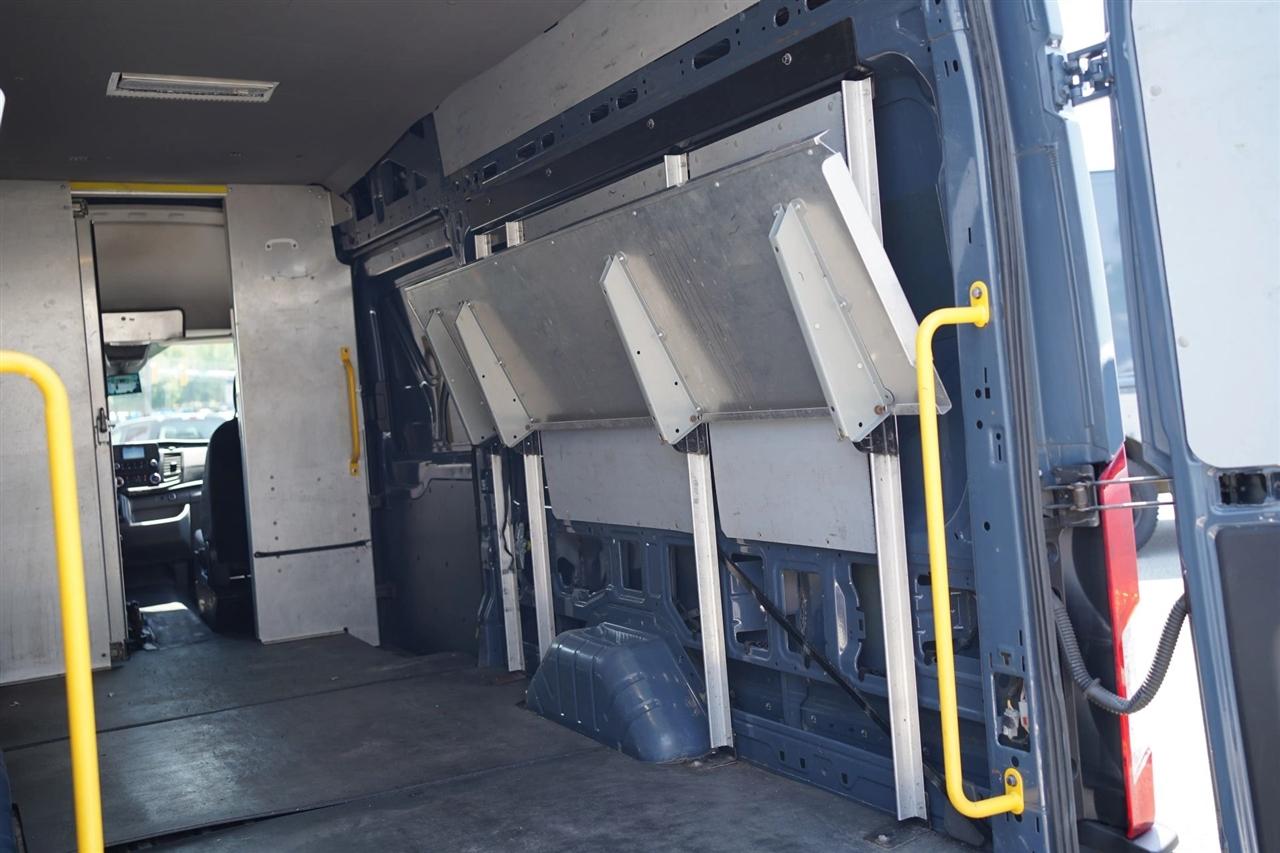 Ford Transit 250 Van High Roof w/Sliding Pass. 148-in. WB EL 2020