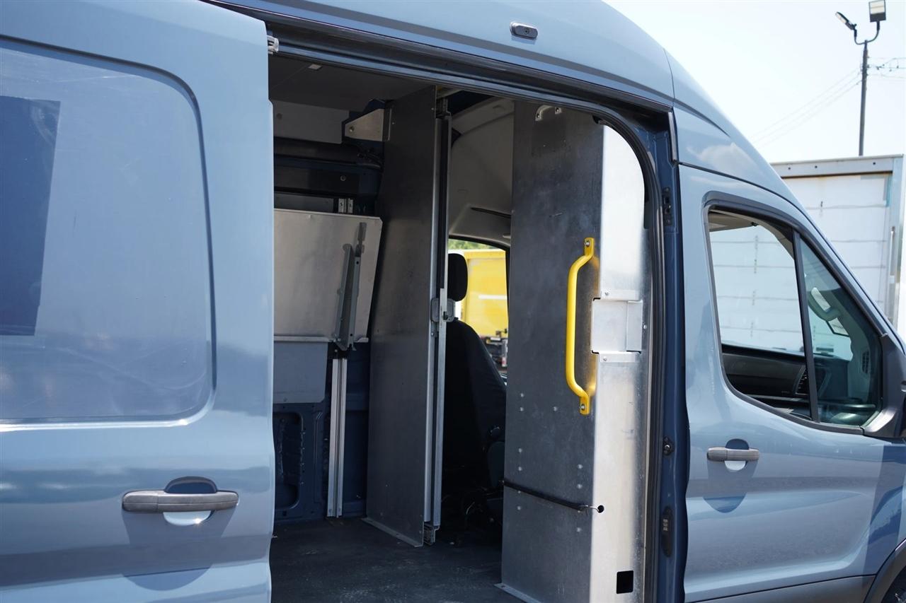 Ford Transit 250 Van High Roof w/Sliding Pass. 148-in. WB EL 2020