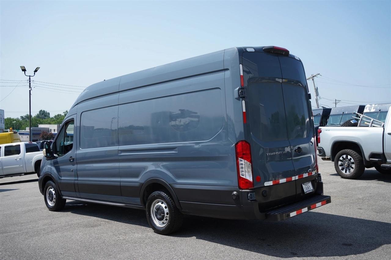 Ford Transit 250 Van High Roof w/Sliding Pass. 148-in. WB EL 2020