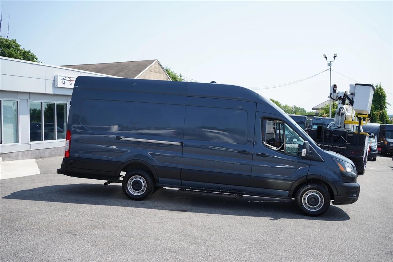 Ford Transit 250 Van High Roof w/Sliding Pass. 148-in. WB EL 2020