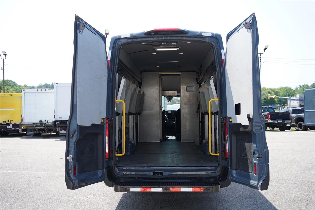 Ford Transit 250 Van High Roof w/Sliding Pass. 148-in. WB EL 2020