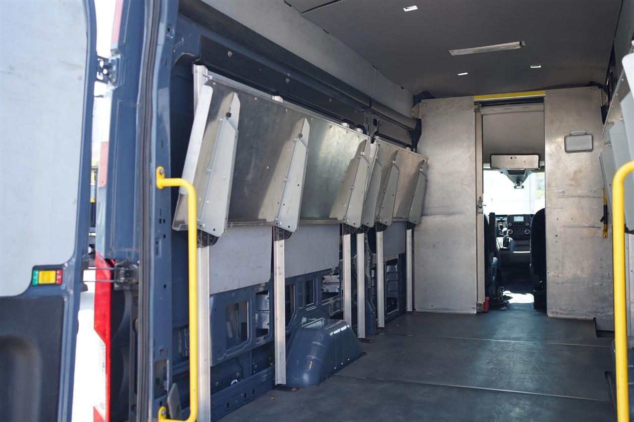 Ford Transit 250 Van High Roof w/Sliding Pass. 148-in. WB EL 2020