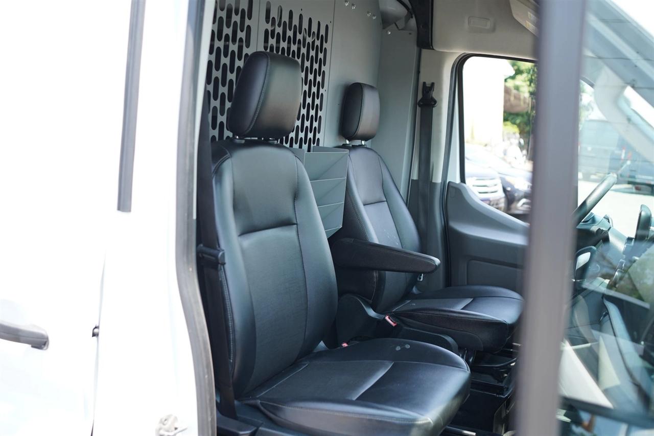 Ford Transit 350 Van 2023