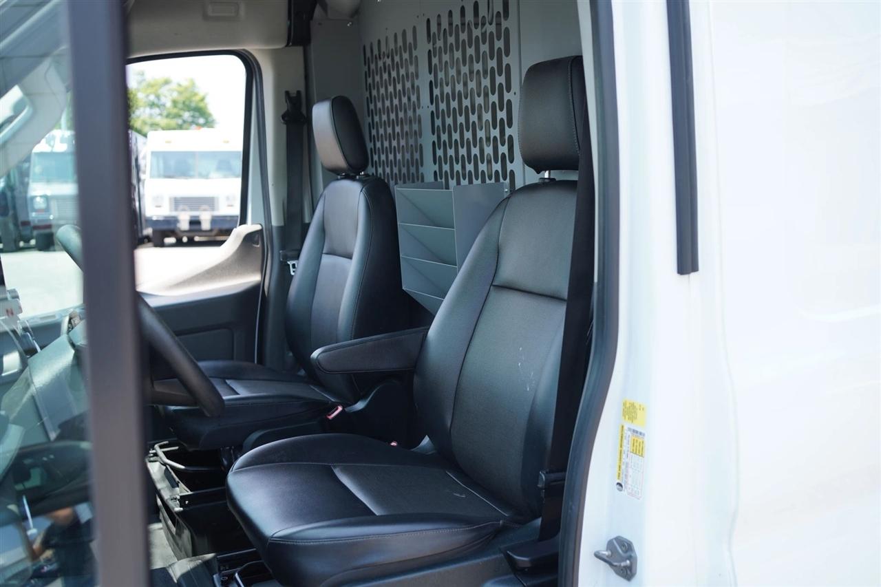 Ford Transit 350 Van 2023