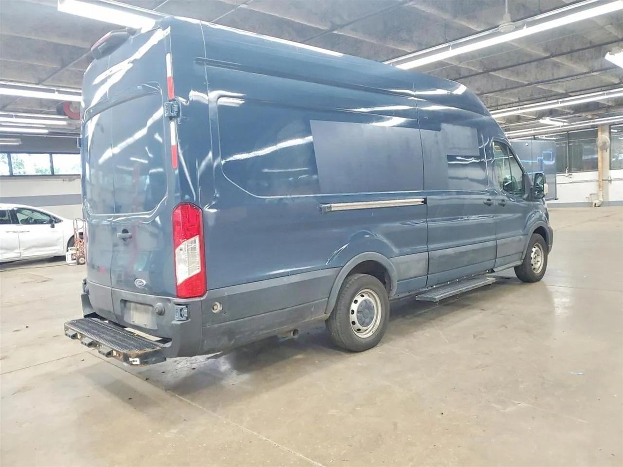 Ford Transit 250 Van High Roof w/Sliding Pass. 148-in. WB EL 2020